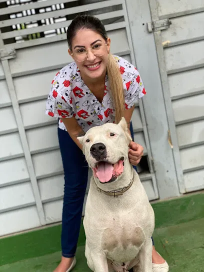 Foto de Dra. Pet Jéssica Briene, uma clínica veterinária em São Francisco Pernambucano